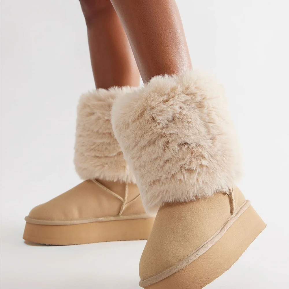 New Fashion Nova Faux Fur Platform Booties - Sand Size 10